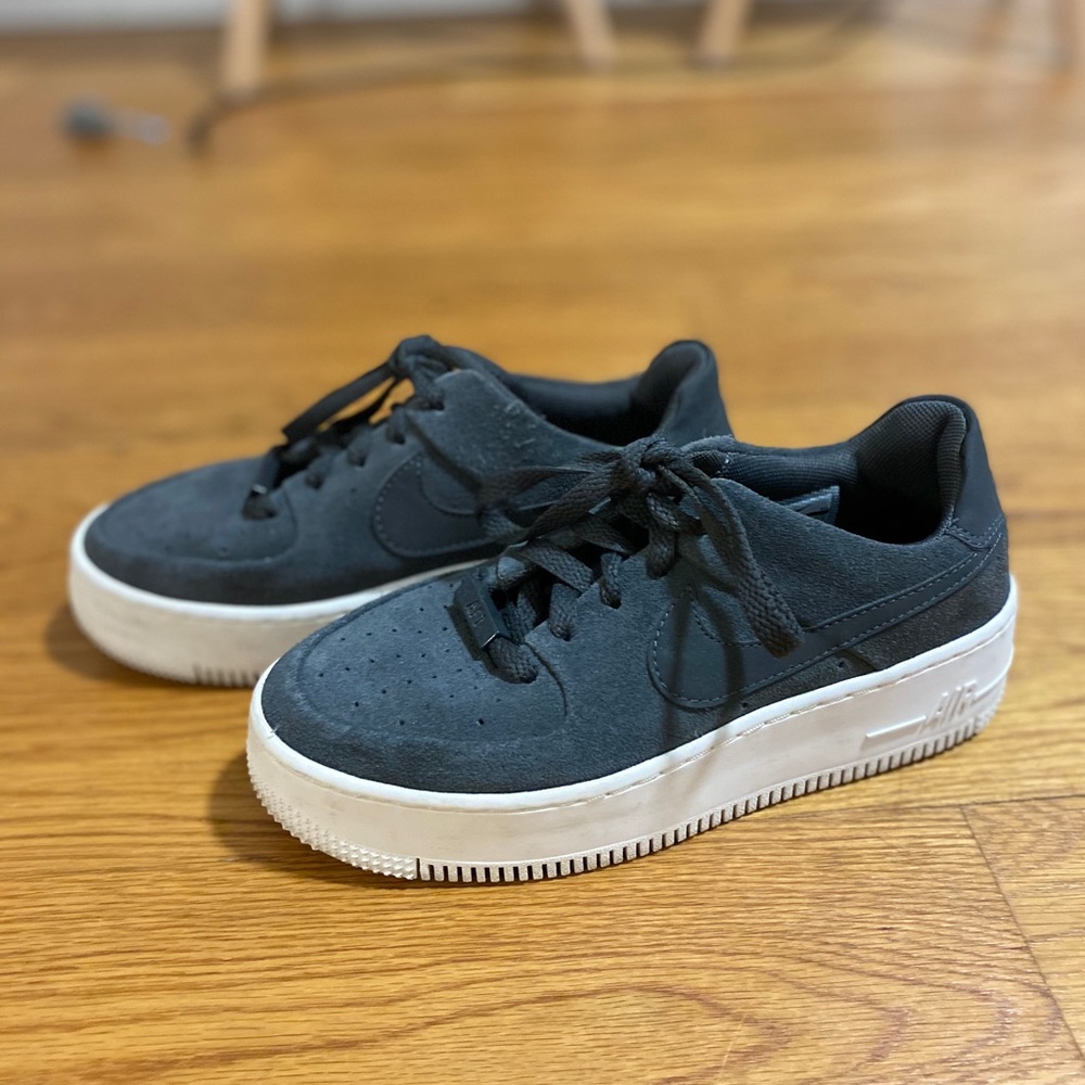 ✔️ Nike Platform Suede AF1